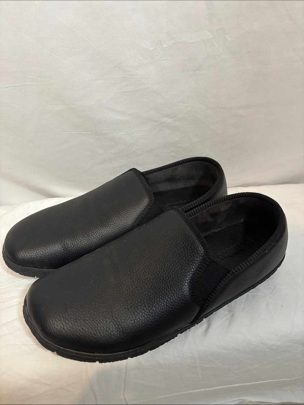 Men's Black Slip-On leather Loafer slipper